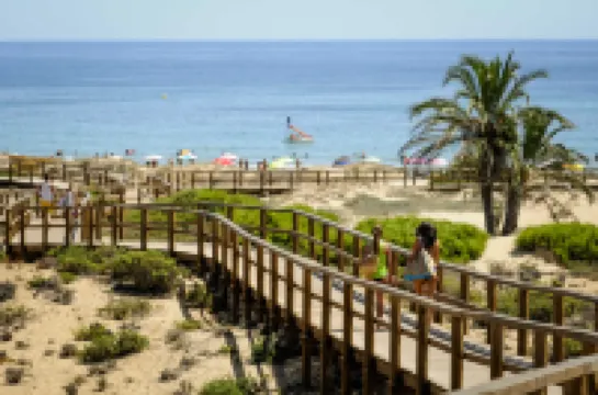 Luxurious 2-Bedroom Apartment in Arenals del Sol with Pool and Sea Views