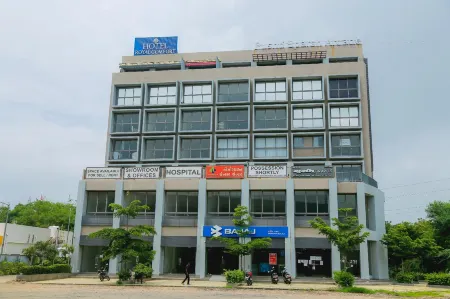Hotel Royal Comfort Отели рядом с достопримечательностью «Сабармати Ашрам»