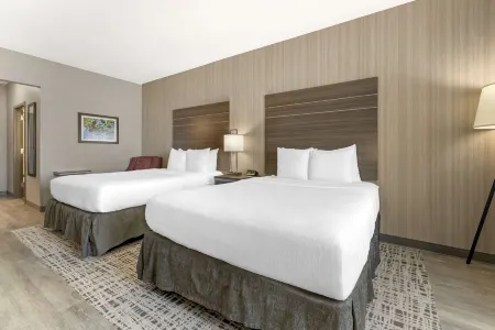 Best Western Plus at la Crescent Event Center