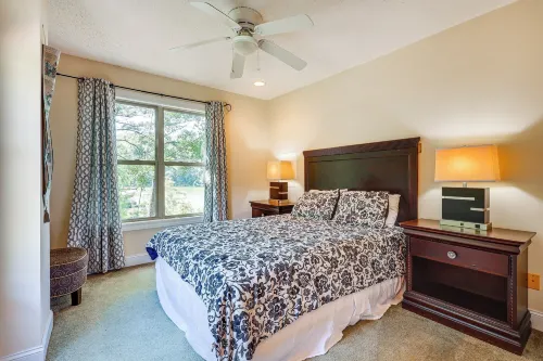 Double Springs Cabin Stay w/ Deck + Shared Dock! - 3-Star