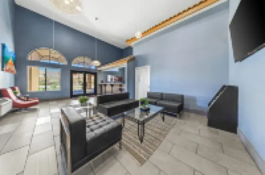 Quality Inn & Suites Hotels in Hesperia