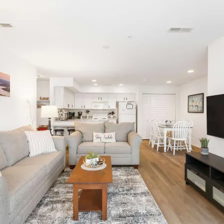 Boatin & Floatin on Table Rock Lake in the Ozarks!