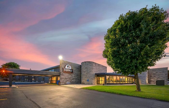 Fairway Inn & Suites