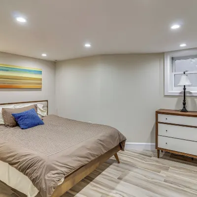 步行至哈德遜河公園：最近翻新的公寓 華盛頓大街附近的飯店