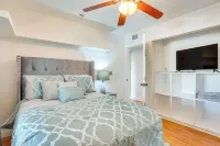13 Mi to Downtown El Paso: Home w/ Game Room & Bar - Boutique