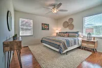 Hayesville Lake Getaway w/ Balcony & Mtn Views! - 3-Star
