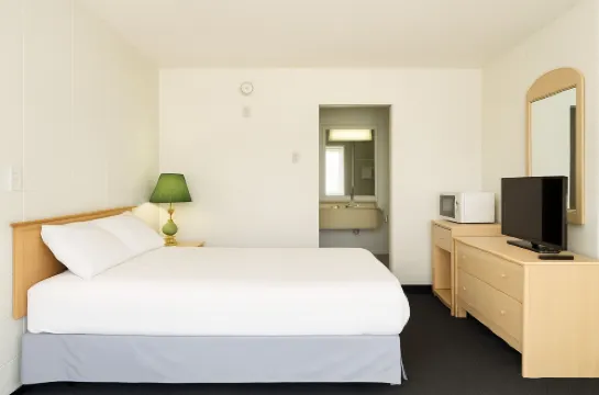 Silver Crest Lodge