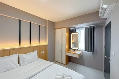 Modern Minimalist 2Br Apartment At Suncity Residence Hôtels à : Sidokumpul