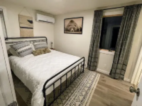 Cozy Modern Rustic Ski Lodge! 7BR - Sleeps 16