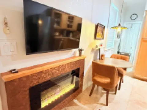 Entire Casita and Cal king bed, sofa bed and kitchen just minutes from Temecula. Hotéis em Murrieta