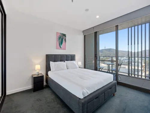 Sleek 1-Bed Canberra Flat with Gym & Sauna Access
