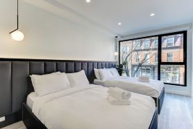 CLUBHAUS Hotel