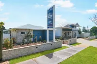 Avenue WEST Studio Units Hotels in 