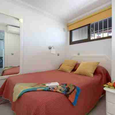 Edificio Cielomar - wedding cake - with fantastic sea views Rooms