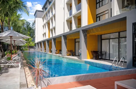 Beachfront 1524 Wyndham Gardens Condo Naithon โรงแรมในหาดในทอน