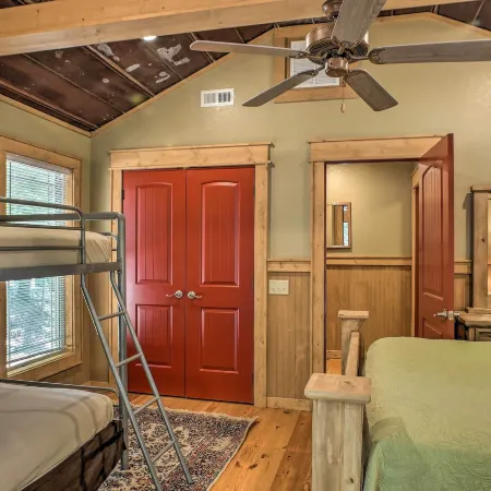 The Treehouse at Kudzu Cove Cabins Resort