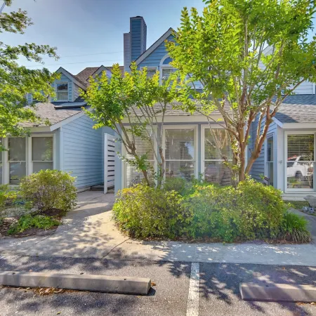 Coastal Vacation Rental - 2 Mi to Huntington Beach