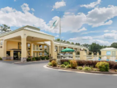 Quality Inn Hotels in Pike County