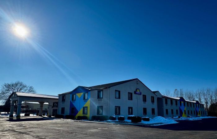 Days Inn by Wyndham Lincoln, IL/Route 66
