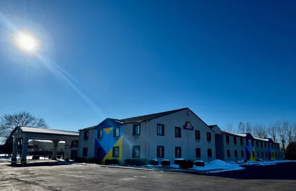 溫德姆戴斯酒店林肯，伊利諾伊州