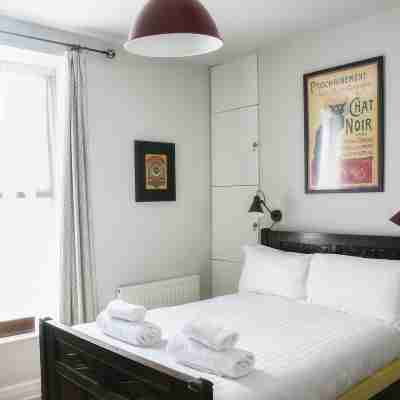 Classic 2 bedroom apartment Rooms