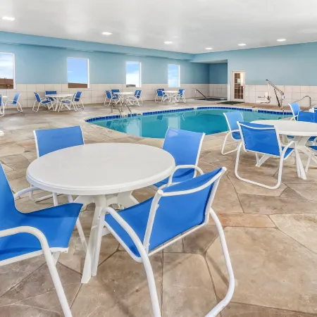 Holiday Inn Express & Suites BLOOMINGTON - NORMAL by IHG