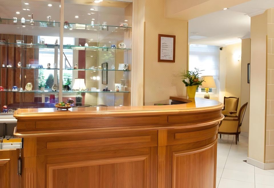 4. 호텔 엘리제 오..