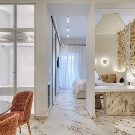 Nalia Suites