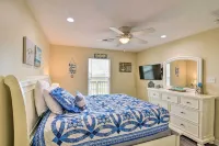 Private Beach Access: Coastal Freeport Home! - Wifi