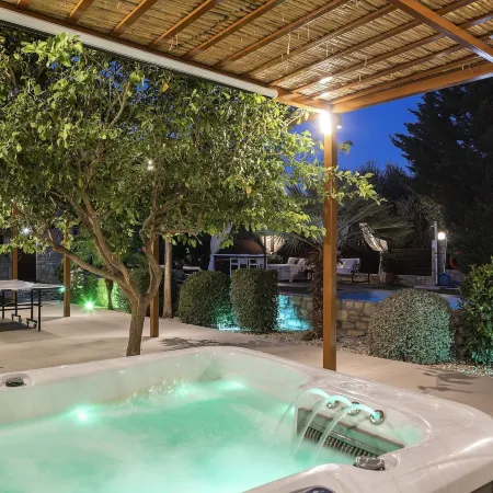 Maratho Villa - With Private Pool