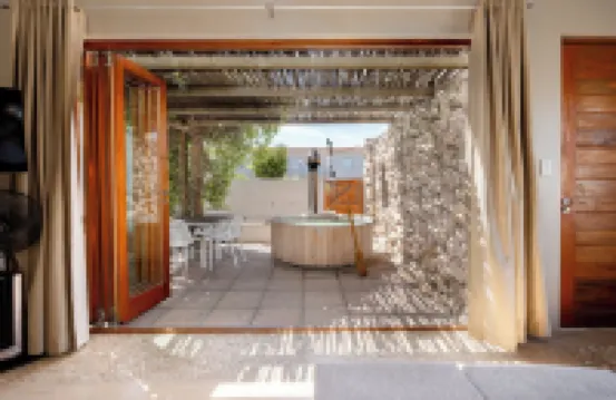 朗戈班風箏小屋酒店