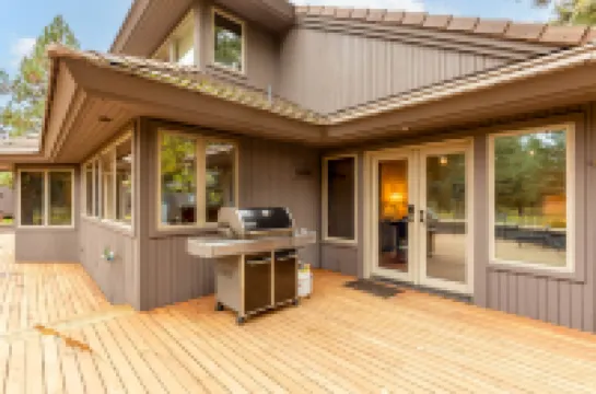 Gourmet Kitchen and Private Hot Tub - Stunning Family Retreat