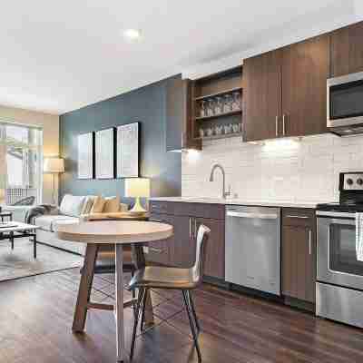 Landing Furnished Apartments - Old East Dallas Rooms
