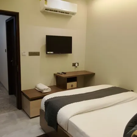 Hotel Sky Inn