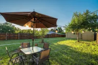 Charming Pet Friendly 2BR Retreat