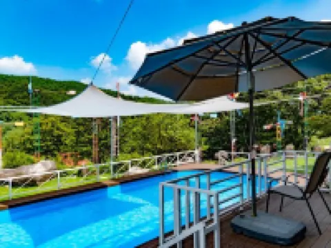 Baramheunjeok Glamping Caravan 陝川郡酒店
