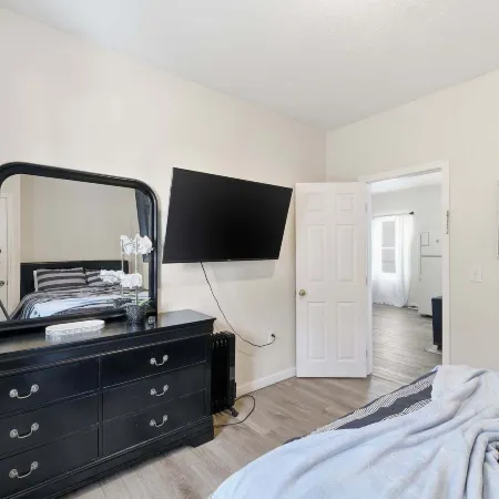 Cozy Adventure Filled Escape Free Parking 2 Bedroom Apts