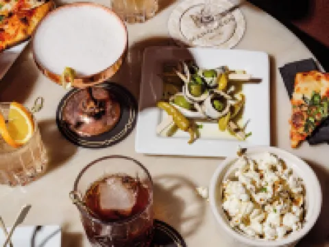 MarQueen Hotel Hotels in King County