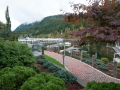 Super 8 by Wyndham Sicamous Hotels in Sicamous