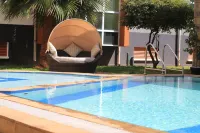 Golf View Serviced Apartments - Condos