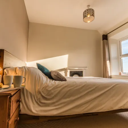 Hillside Cottage in Matlock, No Deposit