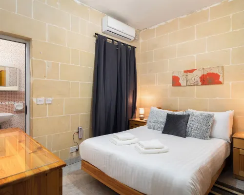 Traditional 2BR - Terrace Country Views Ξενοδοχεία στην πόλη Qala
