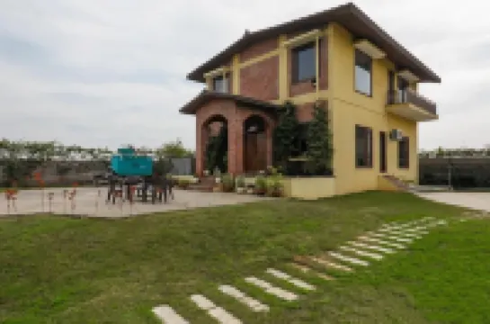 Alaya Stays 3 BHK Farmhouse Wit Pvt Pool & Garden - Anantara Hotel a 