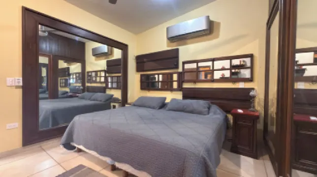 Casa Primavera Hotels in Cerro