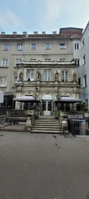 Art Dreams Apartament Chmielna 5 - Ramah Hewan Peliharaan