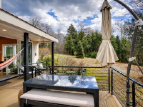 Architect-Designed Modern Home Near Hunter Mountain Hotels in Hunter