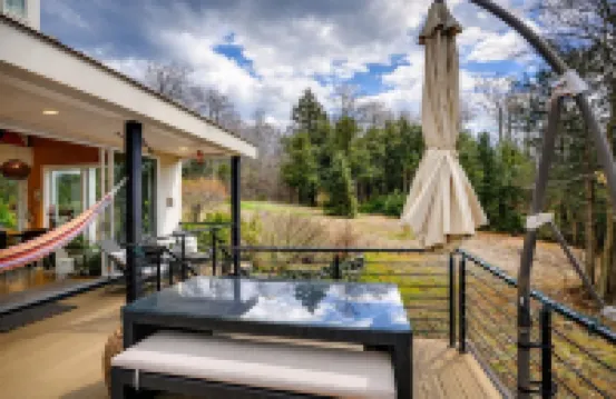 Architect-Designed Modern Home Near Hunter Mountain