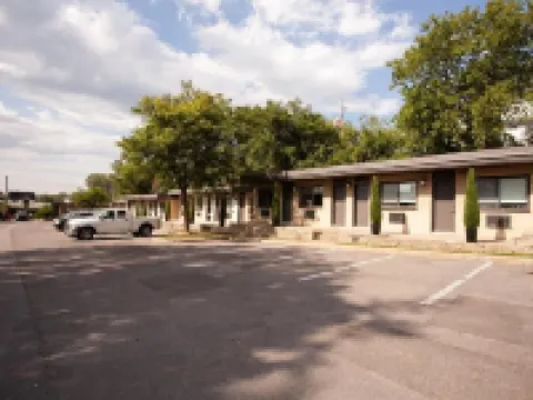 Motel Newstar Laval Hoteles en Laval