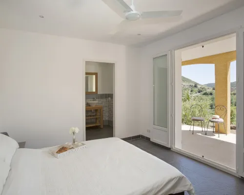 Roquebrun Villa with Pool Hotels in Roquebrun