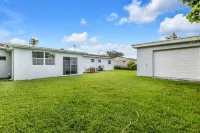 House is 15 min from anywhere. Miami Children Hospital, 8 miles MIA